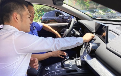 拔得頭籌，VV7贏得交警隊公務(wù)車采購訂單